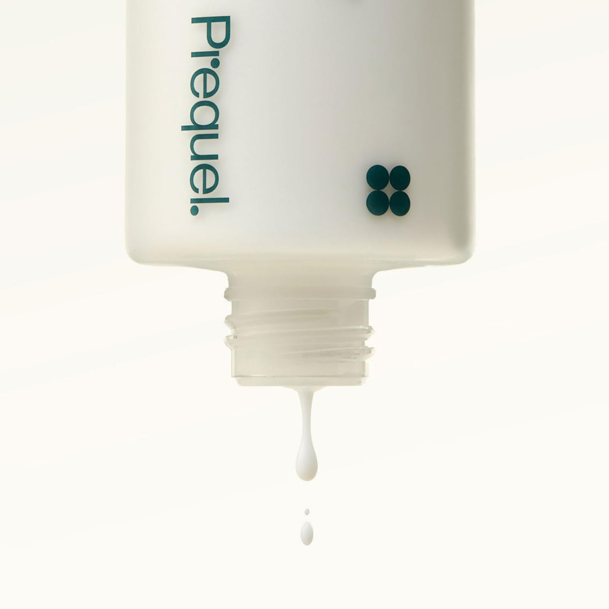 AuraLab Skin Hydrating Moisturizer Face Cream with ceramides and peptides, smooth creamy lotion for nourishing skin.
